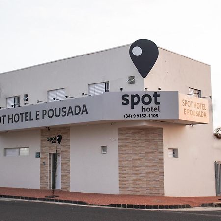 Uberlândia Spot Hotel E Pousada מראה חיצוני תמונה